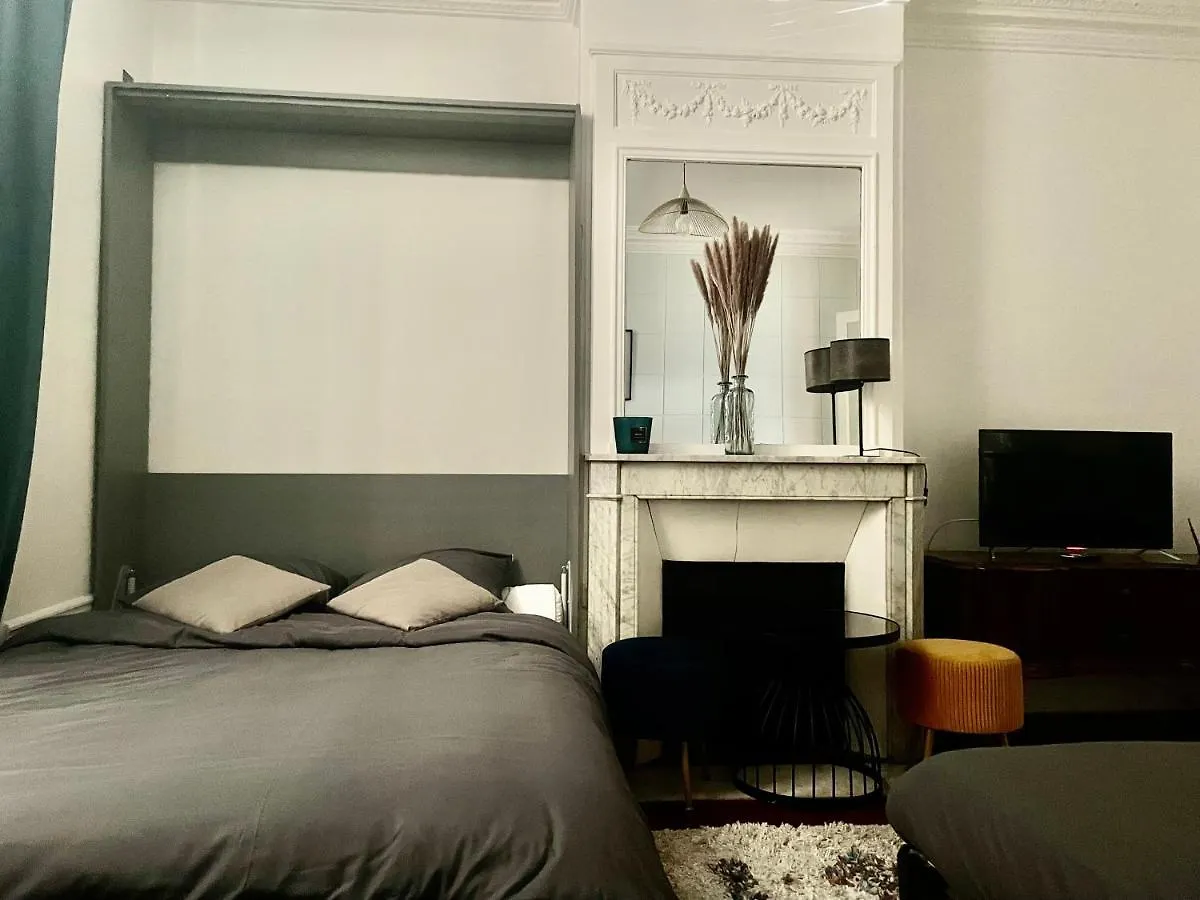 Apartment Appartement Paris 16